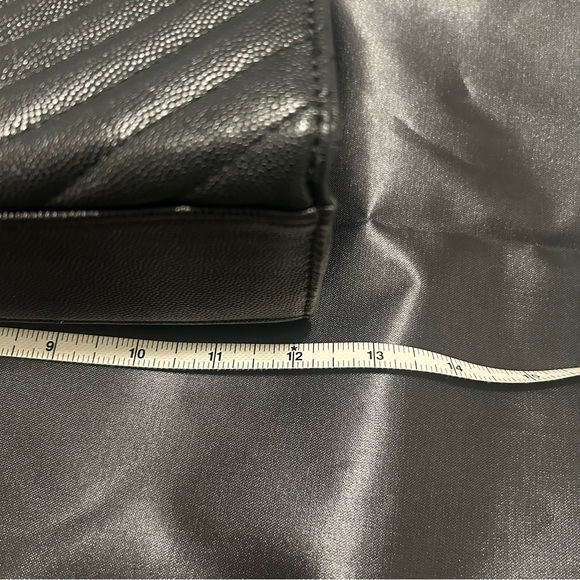 Luxury Black Quilted Women's Bag - Picture 5 of 8